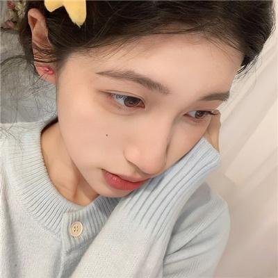 夜色中的她